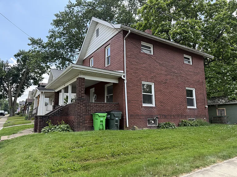 521 Garfield Ave — Photo 29