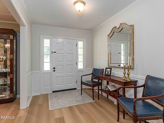 2nd image of 500 Kees Cir