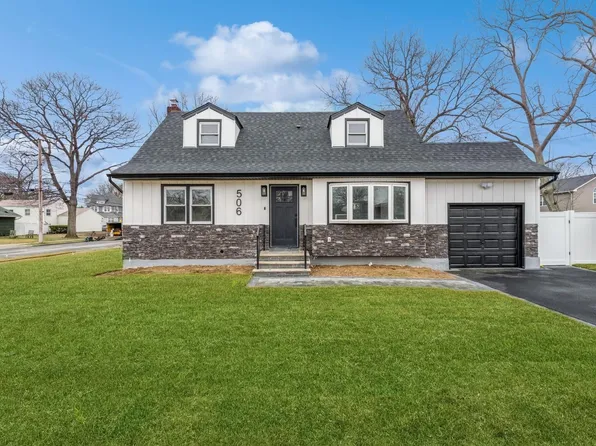 506 Hopatcong Avenue, West Hempstead, NY 11552