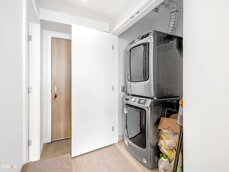 7433 Cambie St #2105 — Photo 3