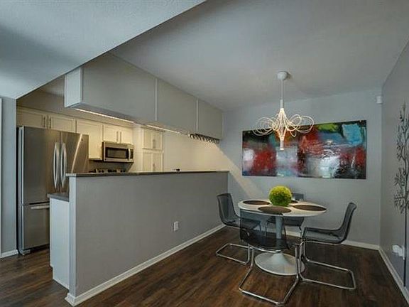 3rd image of 7511 Holly Hill Dr #109