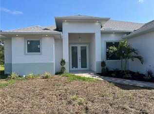 2104 Dixie Way, Lehigh Acres, FL 33972