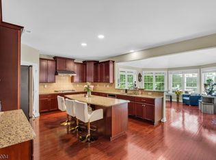 4 Sovereign Dr, Mount Olive Twp., NJ 07836