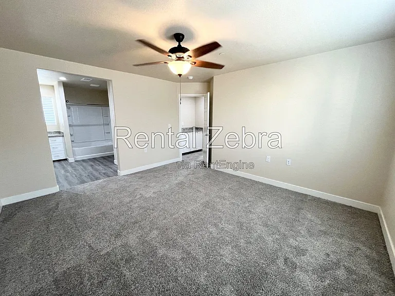 1310 Playa Del Rey Dr — Photo 20