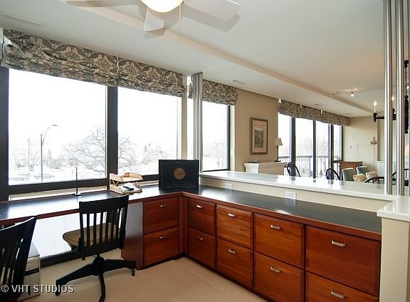 5th image of 2314 N Lincoln Park W APT 3S