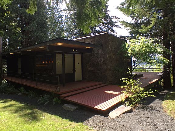 2nd image of 1161 SE Somers Dr