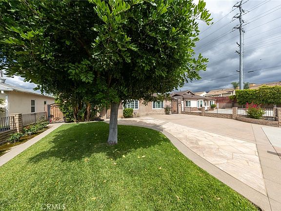 3rd image of 5563 N Fleetwell Ave