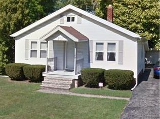 203 Greencroft Rd, Bedford, OH 44146