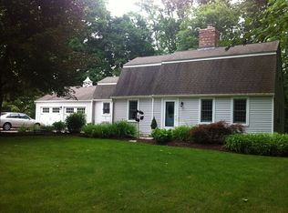 6 Old Gate Rd, Wallingford, CT 06492