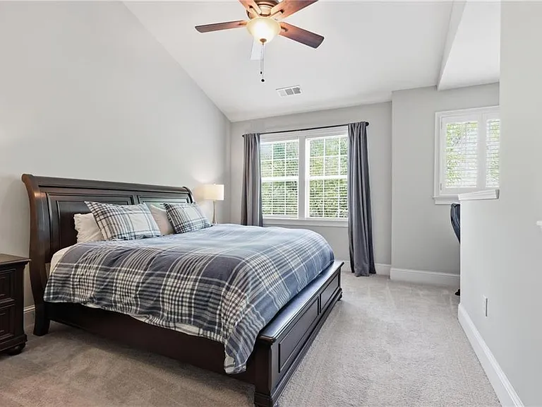 1237 Ashford Creek Park NE — Photo 10