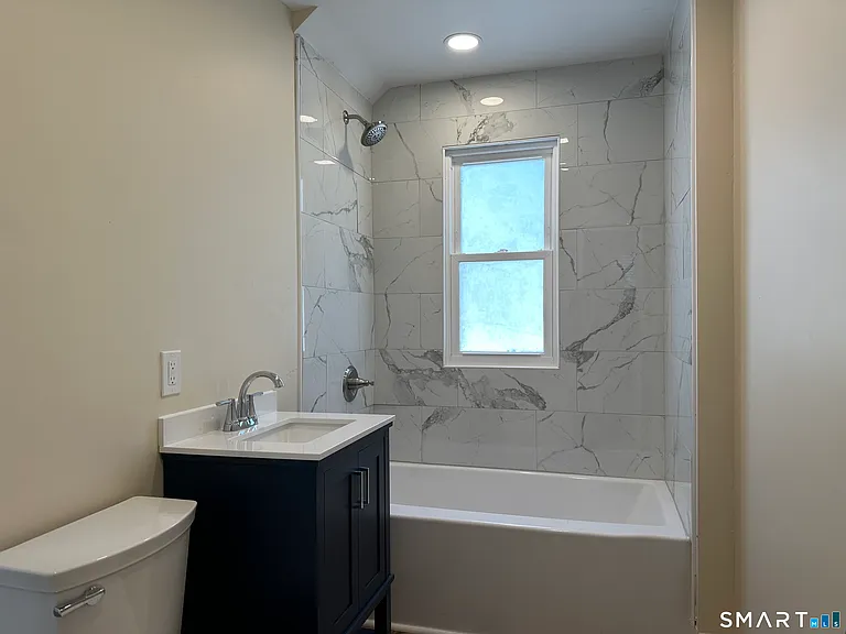 46 Holbrook St — Photo 7