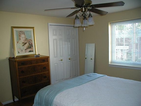 5th image of 23057 Gary Ln