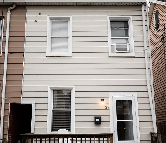 37 S 11th St — Photo 1