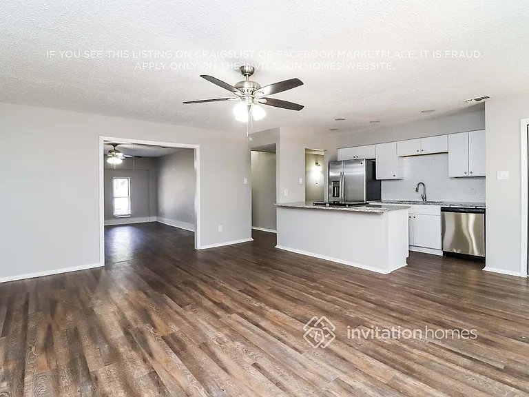 2212 W Oakdale Rd — Photo 5