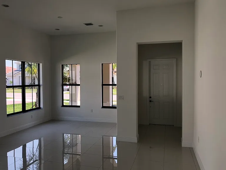 5151 Monza Ct — Photo 7