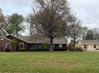 14723 State Highway Dl, Campbell, MO 63933