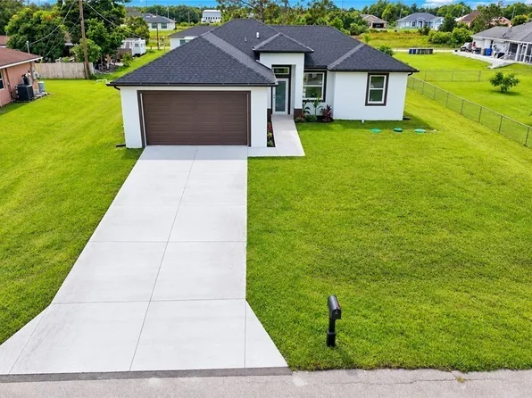 760 Goodrich Ave S, Lehigh Acres, FL 33974