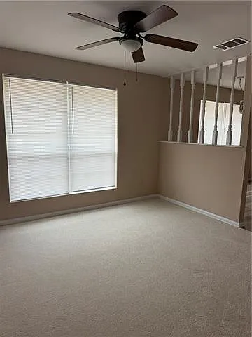3 bed, 1.0 bath, 1050 sqft, $1,400 — Photo 3