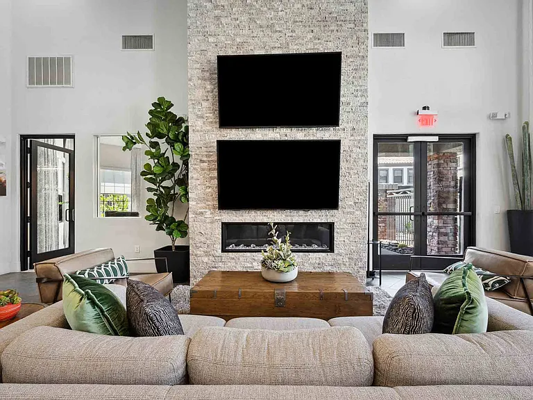 Zone Luxe, Glendale, AZ, Clubhouse