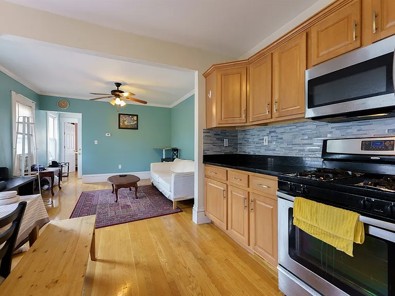 94 Cushing St #4 — Photo 4