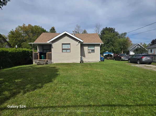 1382 Maple Rd N, Innisfil, ON L0L 1W0