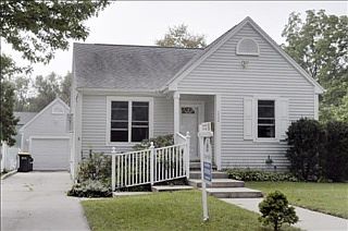 1st image of 222 S Haven St