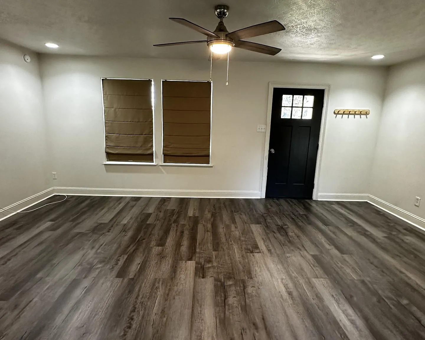 3 bed, 1514 sqft, $1,700 — Photo 2