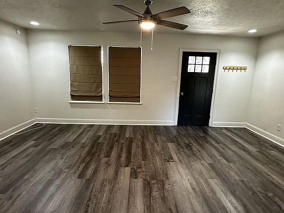 2nd image of 3002 Tyler Ave
