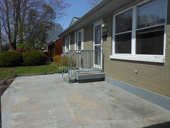 3rd image of 5411 Alicante Ln