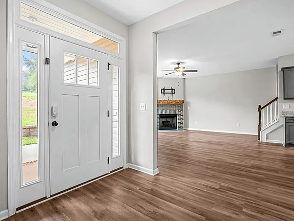 4th image of 114 Lake Forest Cir