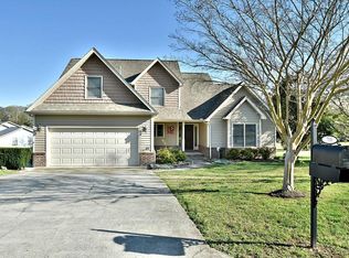 706 Marlin Ln, Clinton, TN 37716