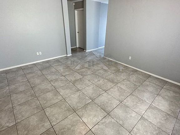 5th image of 12220 W Scotts Dr