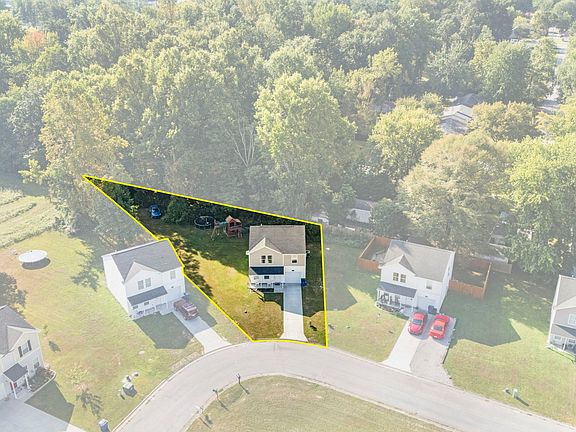3rd image of 161 Bowles Cir