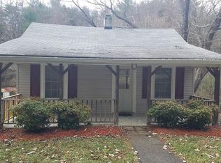 6422 Crowell Gap Rd, Roanoke, VA 24014