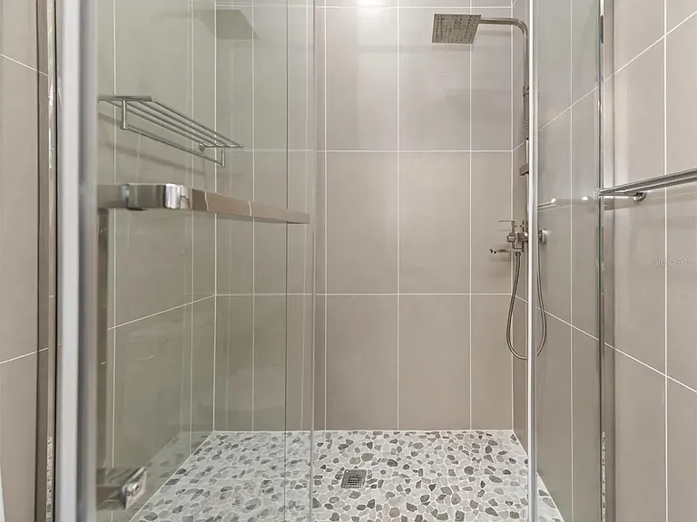 1125 Melrose Ave S — Photo 13