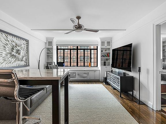 2nd image of 321 E 43rd St APT 708
