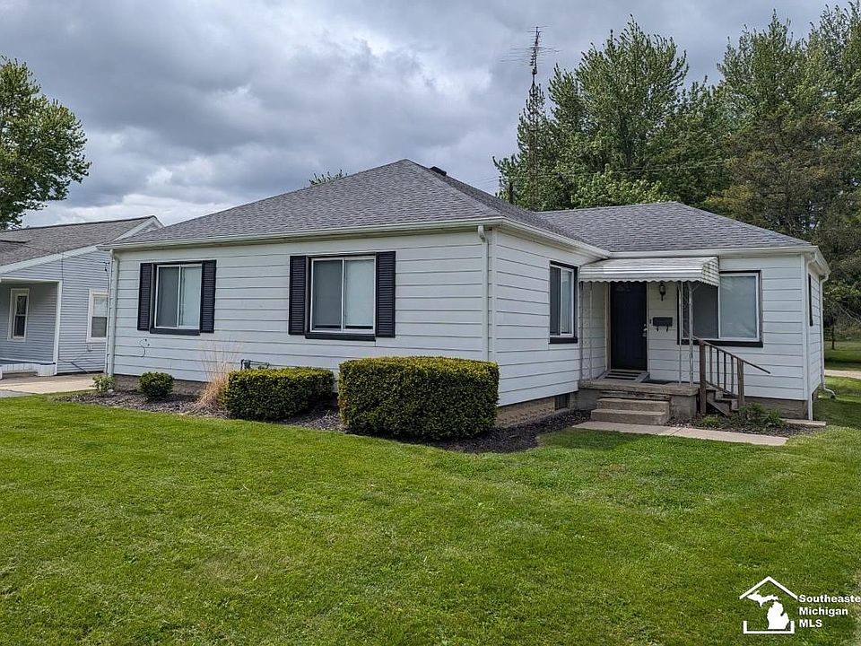 1st image of 3585 Vivian Rd