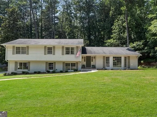 1270 Northshore Dr, Roswell, GA 30076