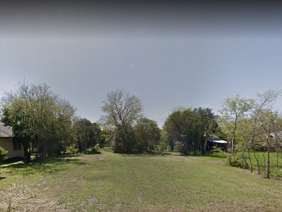 1st image of 212 Oklahoma St