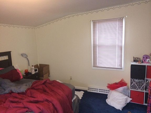 5th image of 691 Orange St
