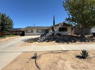 1177 W Avenue J11, Lancaster, CA 93534