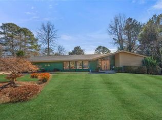 2584 Regency Dr W, Tucker, GA 30084