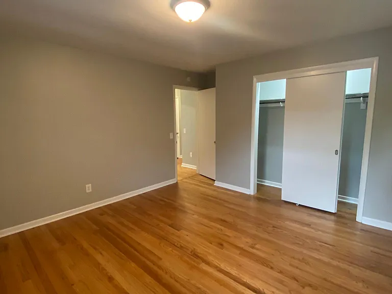 206 Oak St #1 — Photo 9