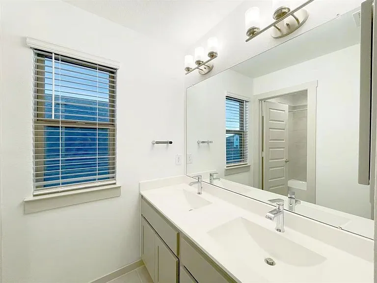28303 Hazel Trl — Photo 14