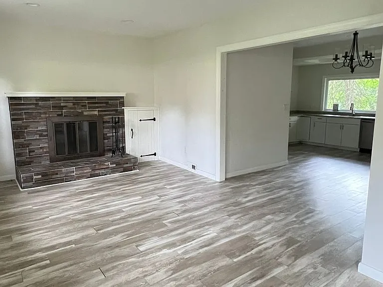 8940 Harmony Dr — Photo 6
