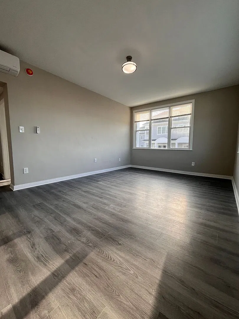 Ventnor Beach Lofts — Photo 4