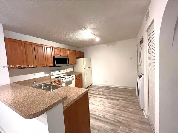 10161 W Sunrise Blvd APT 203, Fort Lauderdale, FL 33322