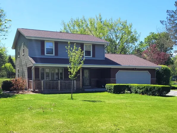 204 Karin Dr, North Prairie, WI 53153