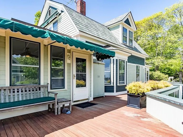 10 Sea Rd — Photo 3