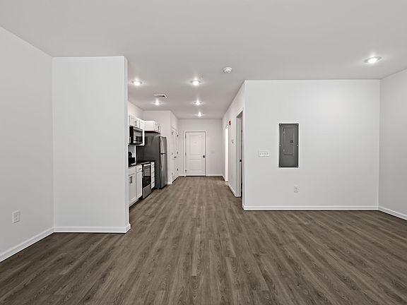 5th image of 224 N Front St Unit 208